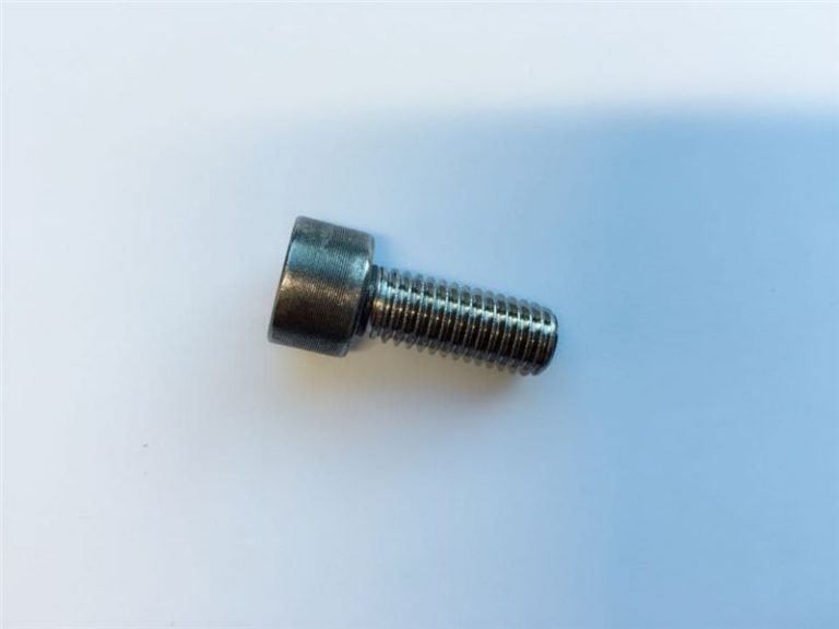 सॉकेट हेड स्क्रू