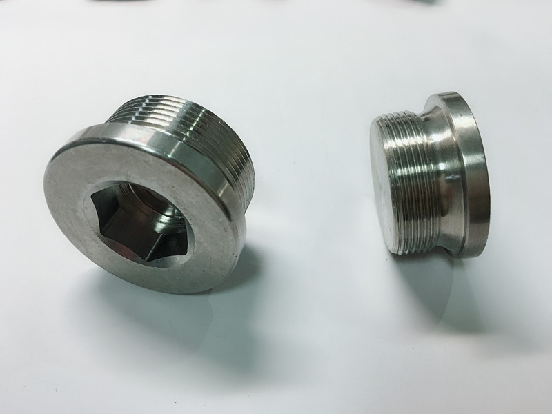 कस्टम बनाया स्टेनलेस स्टील की अंगूठी बोल्ट के साथ एस एस कुंजी की अंगूठी